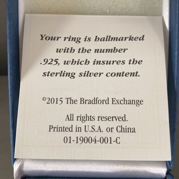 NIB Diamonesk “Blue Lagoon” Ring - Picture 7 of 7